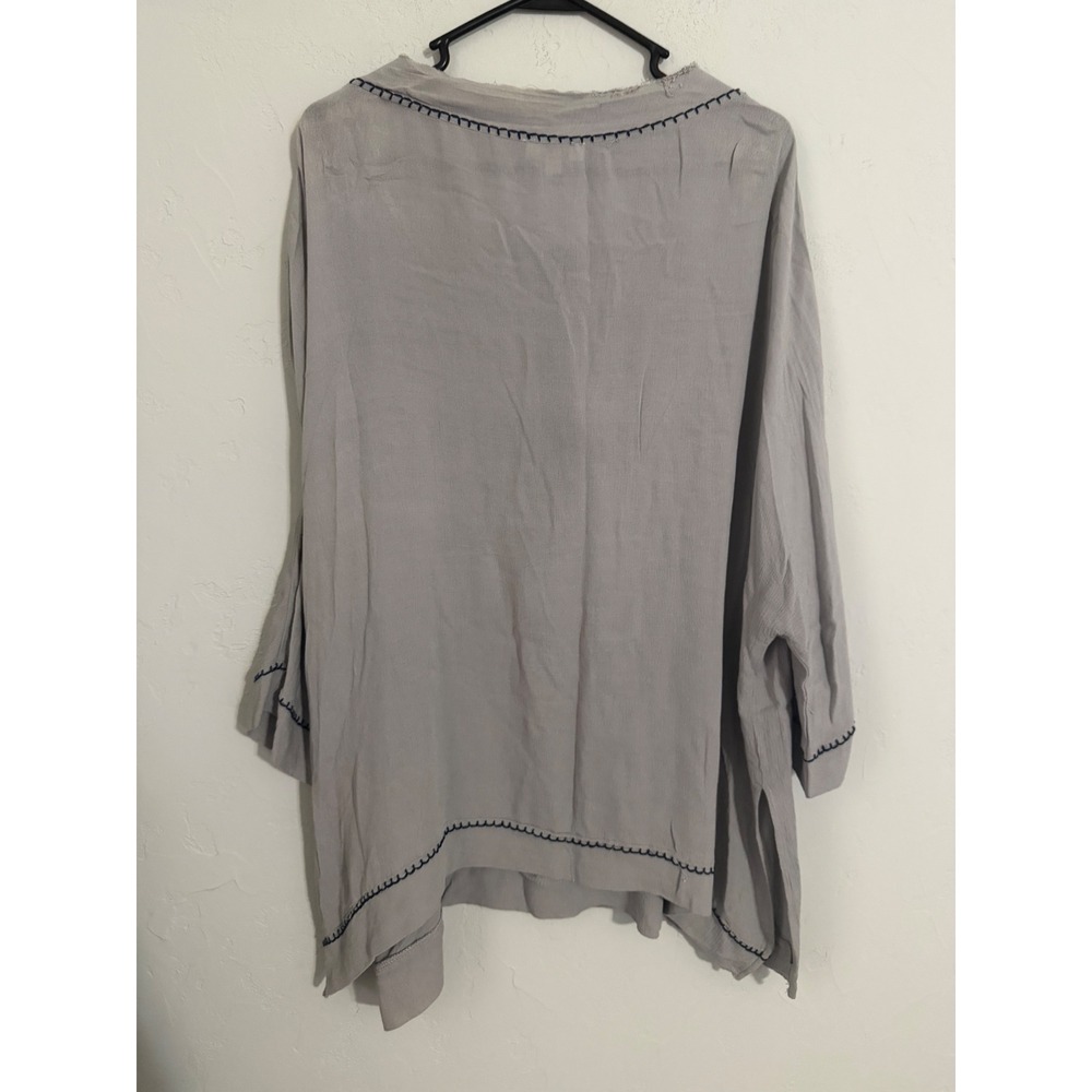 Umgee Gray Floral Embroidered Boho Tassel Tunic Top R7923 L - Picture 6 of 6